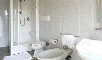 Fly Hotel Cagliari アッセミニ